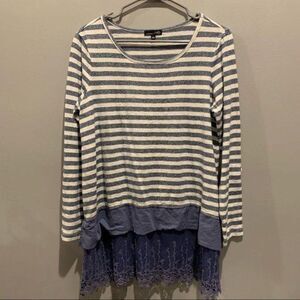 RXB woman’s long sleeve sweater, EUC, size‎ L